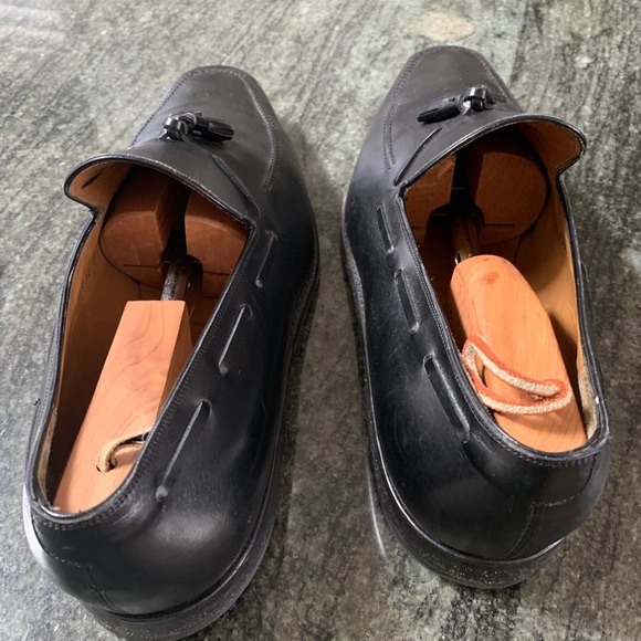 Salvatore Ferragamo Gorgeous Tassel Loafer - Picture 2 of 7